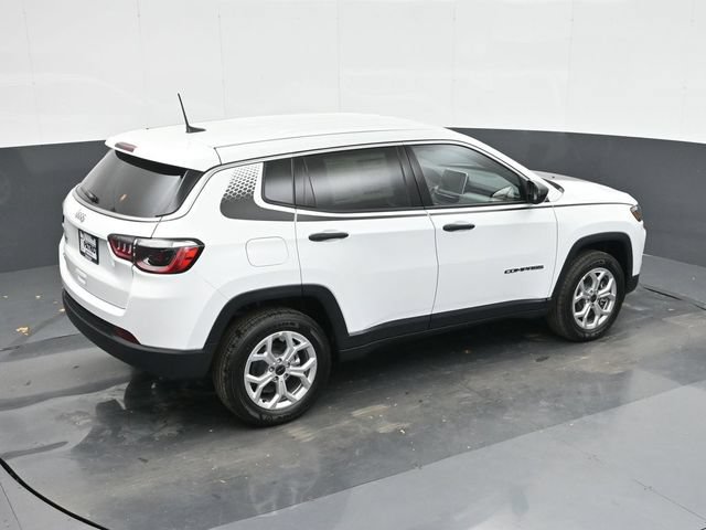 Used 2025 Jeep Compass Sport w/ Mopar Graphics Package AWD/4WD image 30