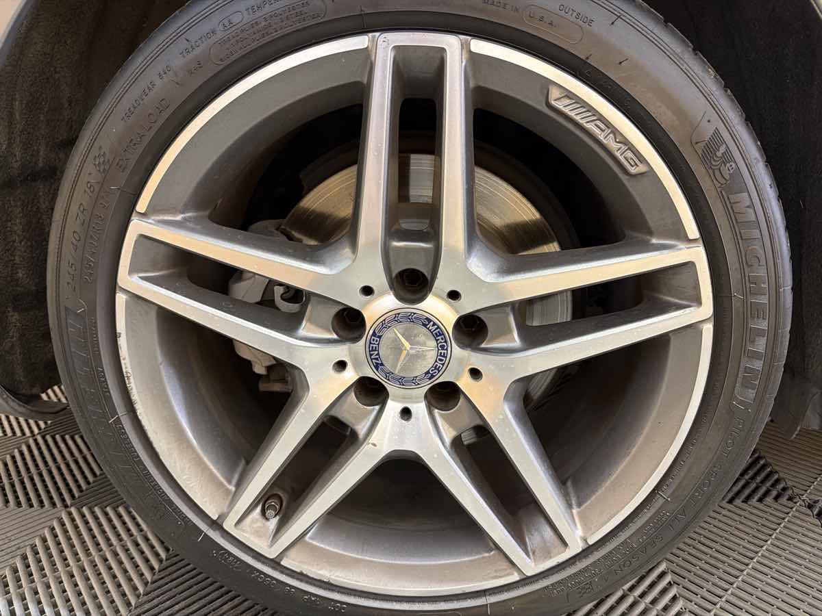 Used 2014 Mercedes-Benz E 550 4MATIC Sedan w/ Premium 1 Package image 33