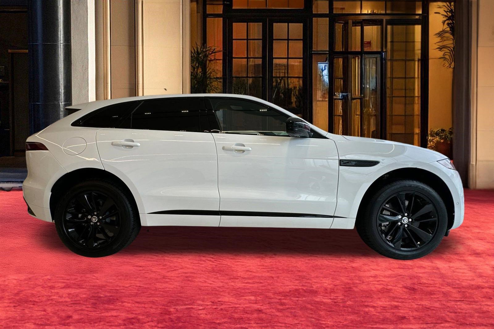 New 2026 Jaguar F-PACE R-Dynamic S image 8