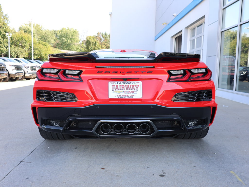 New 2027 Chevrolet Corvette Grand Sport w/ Z52 Sport Performance Package RWD image 11