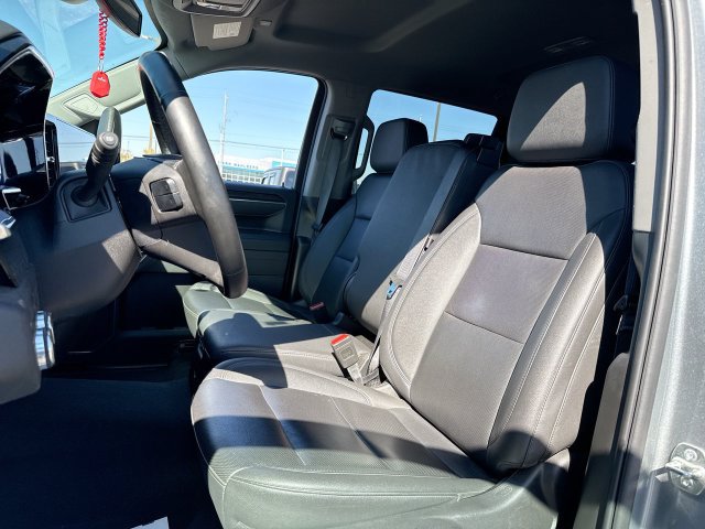 Used 2025 GMC Sierra 1500 SLT AWD/4WD image 11