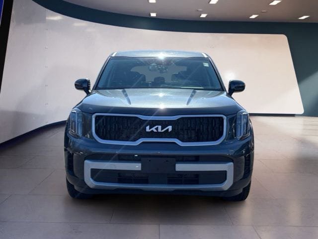 Used 2024 Kia Telluride LX AWD/4WD image 8