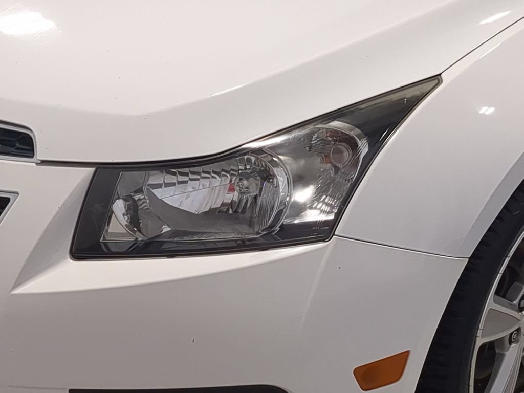 Used 2013 Chevrolet Cruze LT FWD image 14
