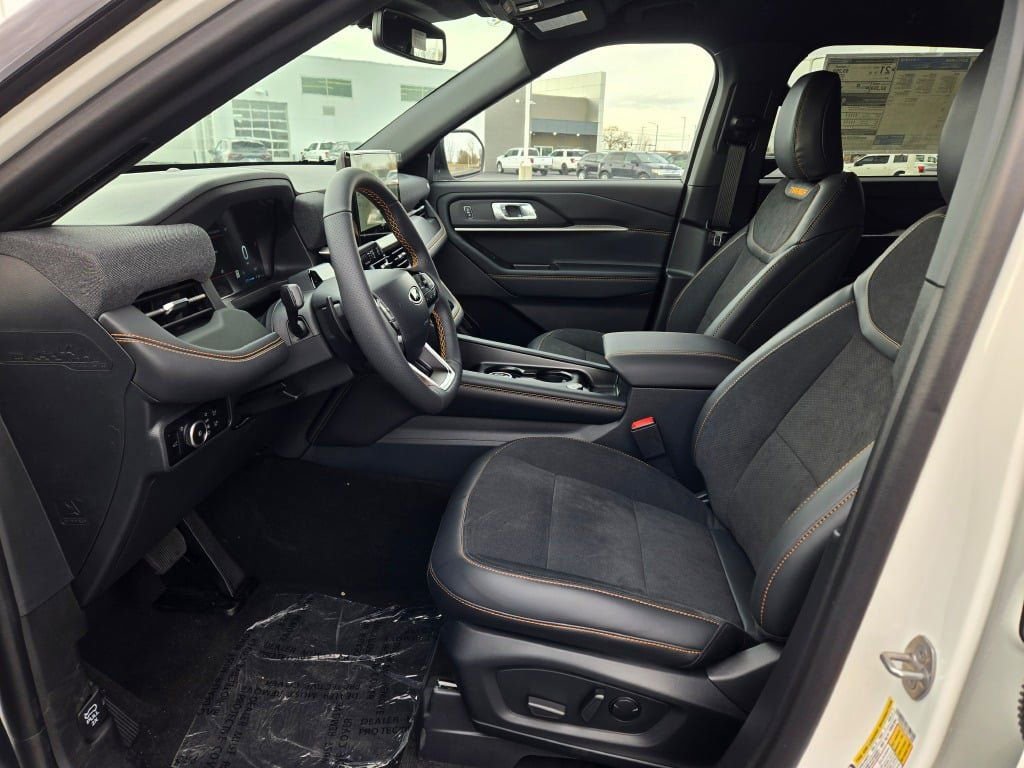 New 2026 Ford Explorer Tremor w/ Tremor Convenience Package image 25