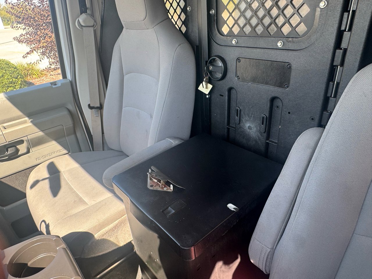 Used 2013 Ford E-250 and Econoline 250 w/ PWR Group image 22