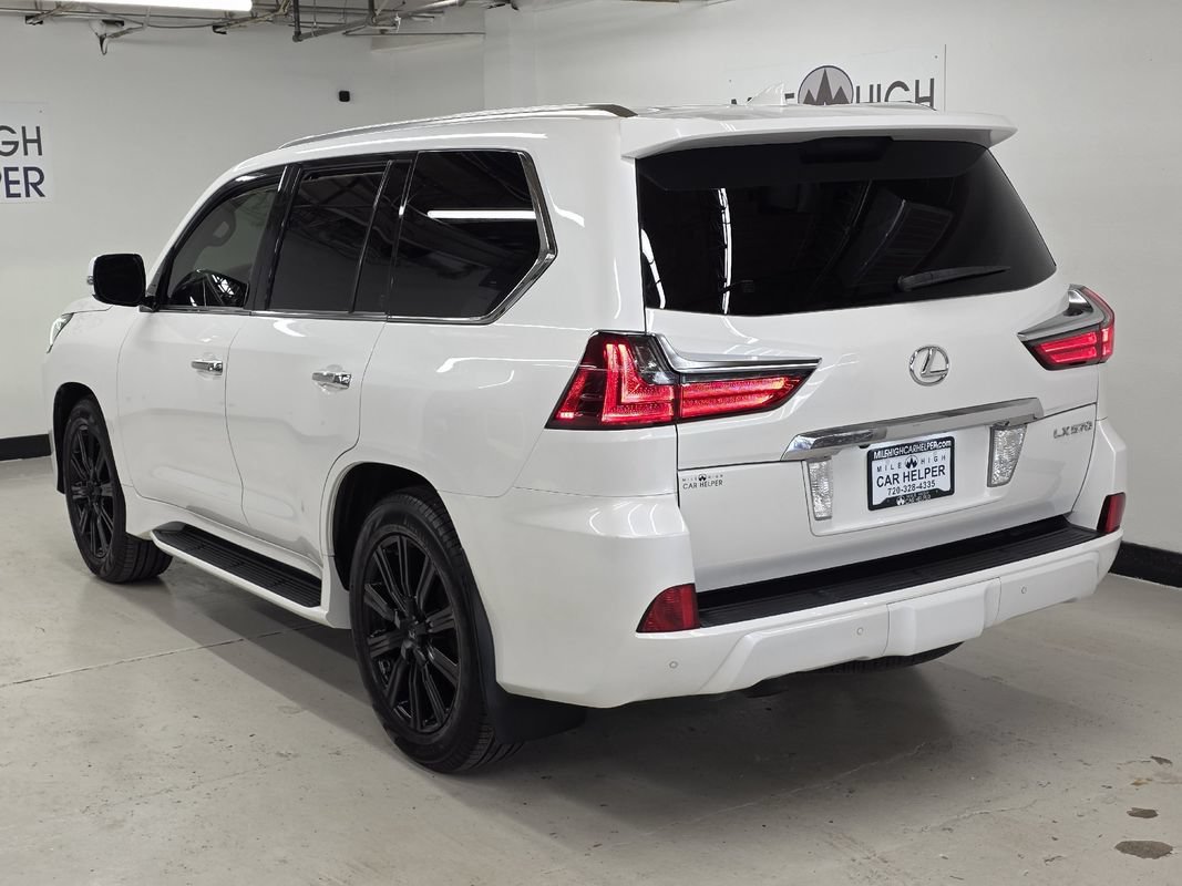 Used 2017 Lexus LX 570 4WD w/ Luxury Package image 21