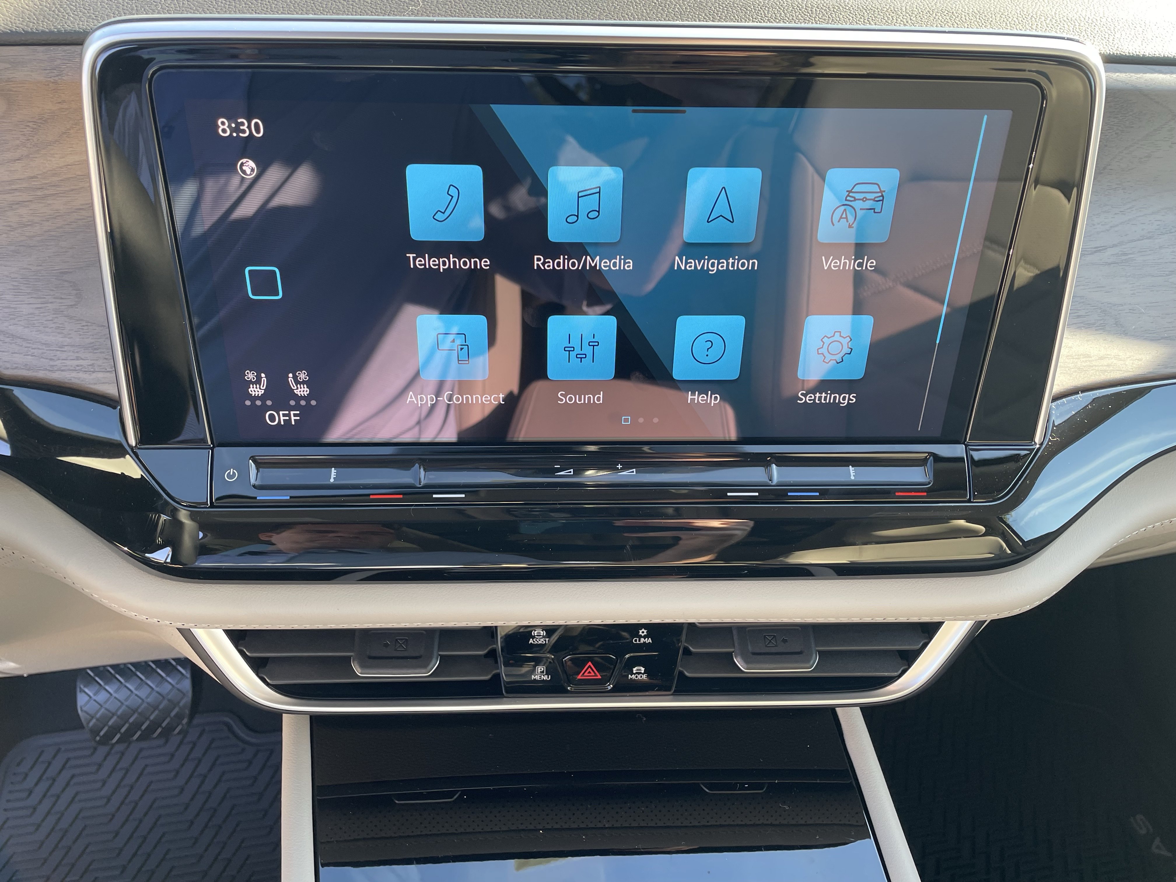 New 2026 Volkswagen Atlas SE FWD image 17