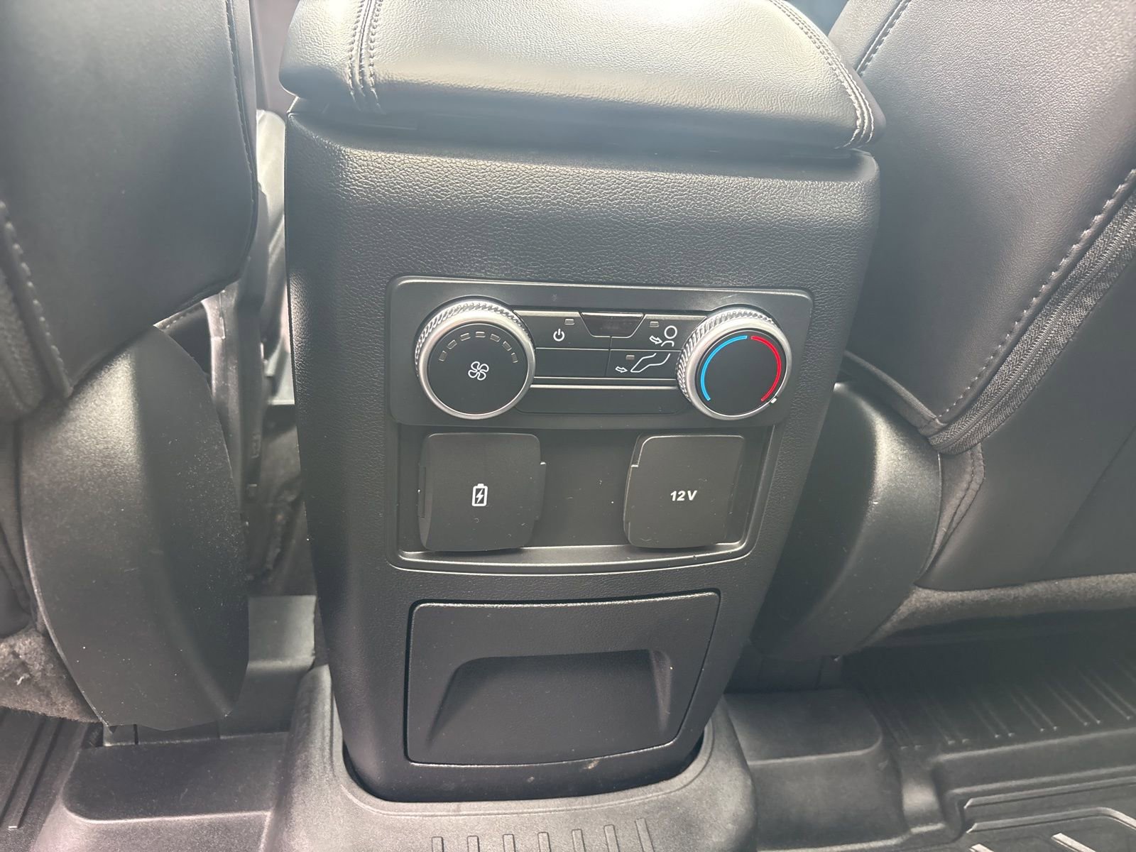 Certified 2023 Ford Explorer XLT w/ Equipment Group 202A image 39