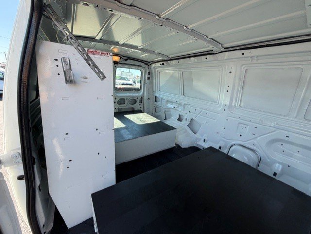 Used 2006 Ford E-150 and Econoline 150 RWD image 15