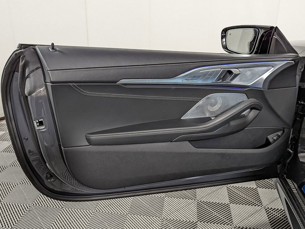 Used 2025 BMW M850i xDrive Coupe image 13