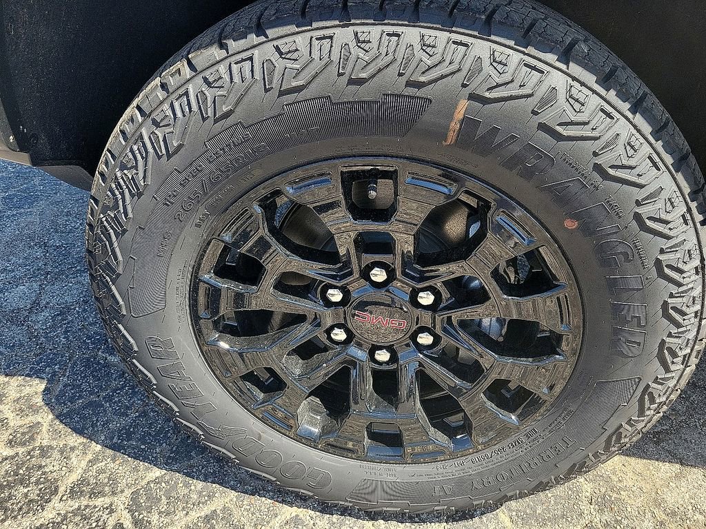 New 2026 GMC Canyon Elevation w/ Convenience Package image 10