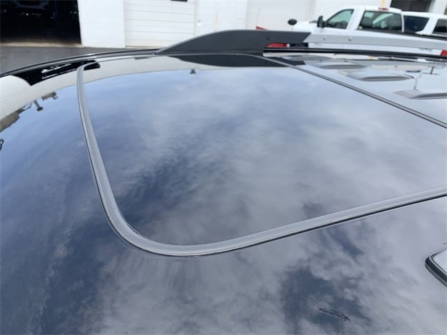 Certified 2023 GMC Acadia SLE w/ Driver Convenience Package image 18