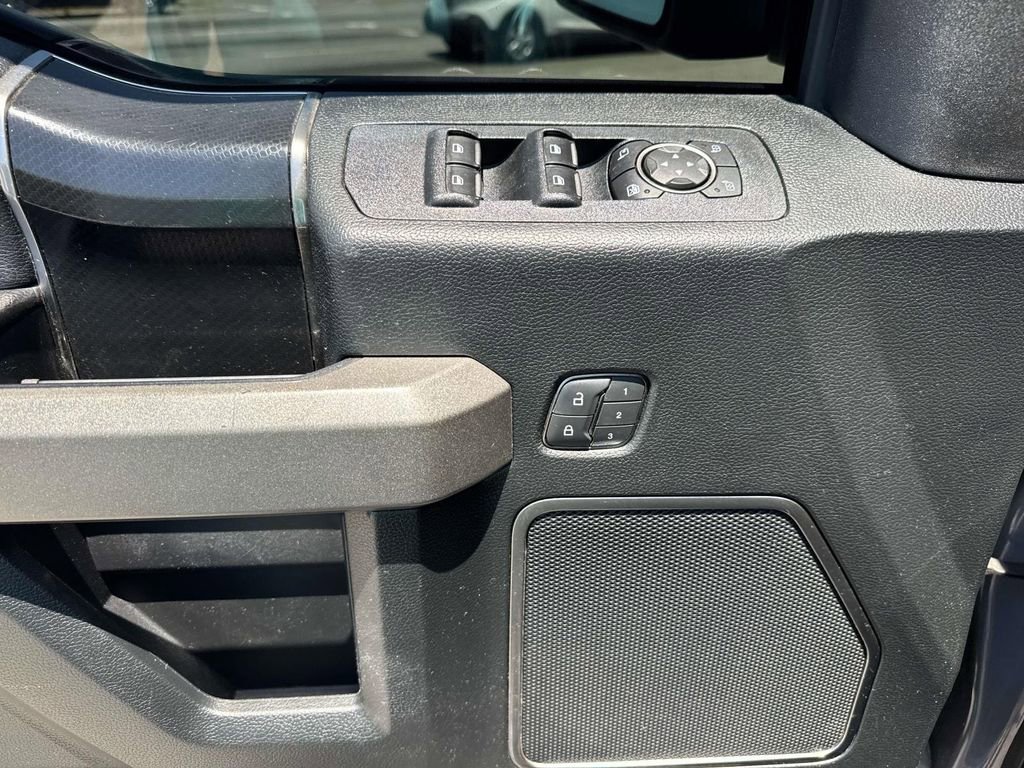 Used 2018 Ford F150 Raptor w/ Equipment Group 802A Luxury AWD/4WD image 22