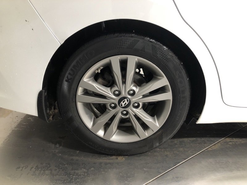 Used 2018 Hyundai Elantra SEL image 9