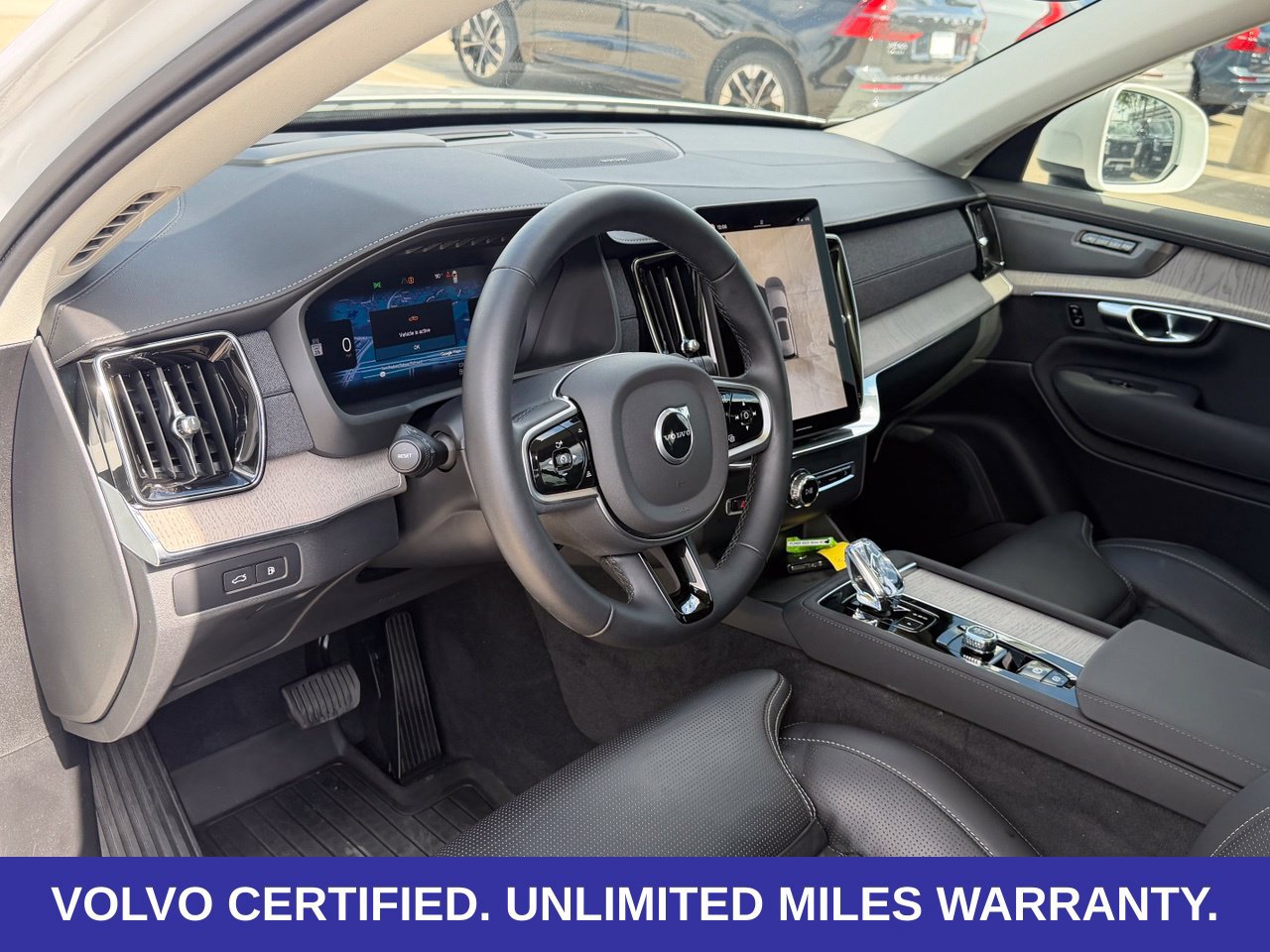 Certified 2025 Volvo XC90 T8 Ultra w/ Protection Package Premier AWD/4WD image 17