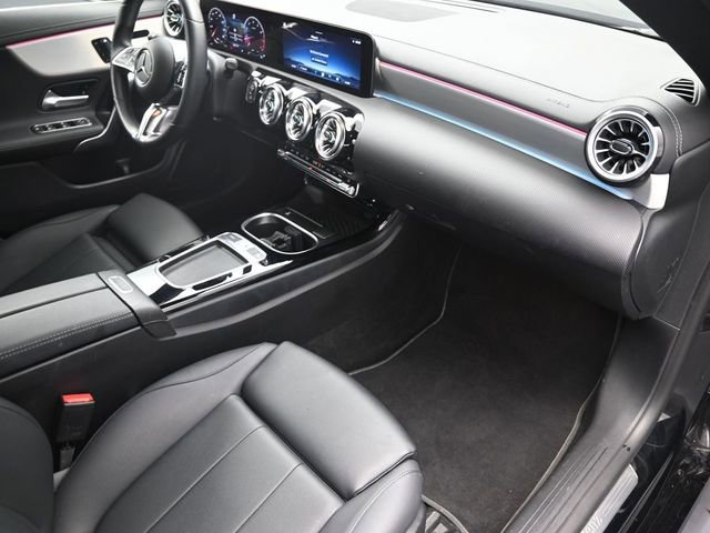 Used 2024 Mercedes-Benz CLA 250 image 40