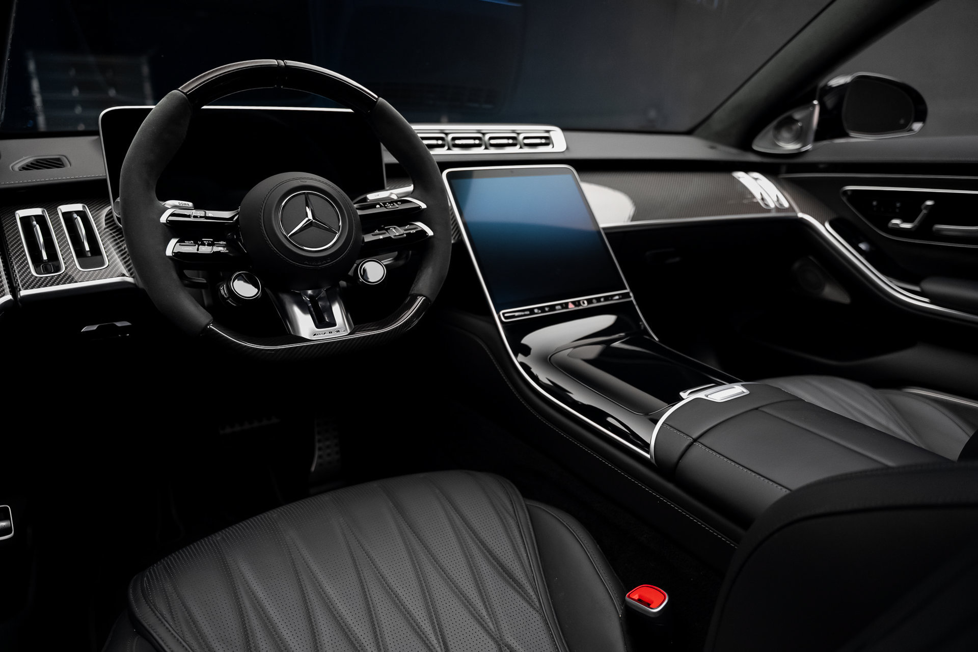 Used 2024 Mercedes-Benz S 63 AMG S image 2