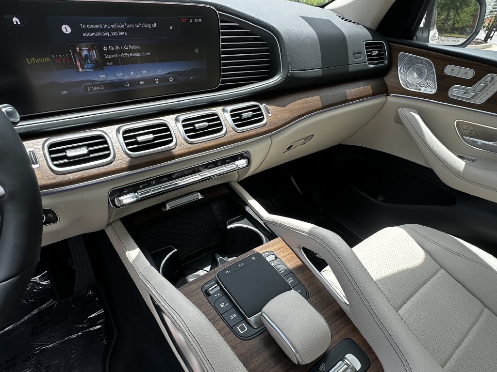 New 2026 Mercedes-Benz GLS 450 4MATIC image 30