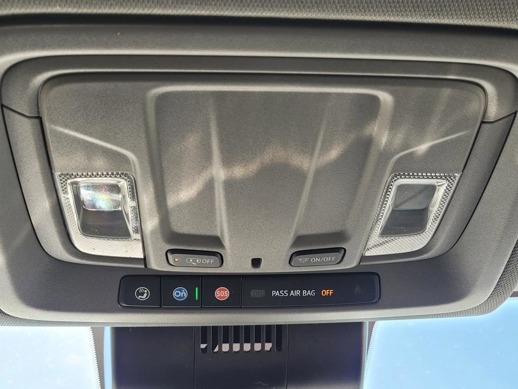 Used 2023 GMC Sierra 1500 SLE image 28