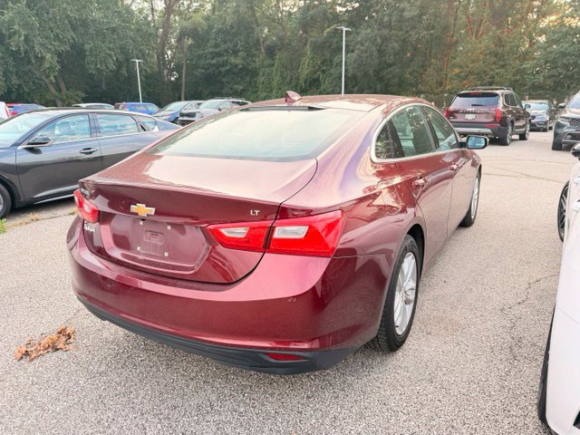 Used 2016 Chevrolet Malibu LT FWD image 3