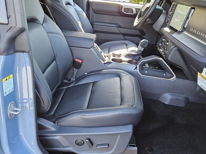 New 2025 Ford Bronco Badlands AWD/4WD image 17
