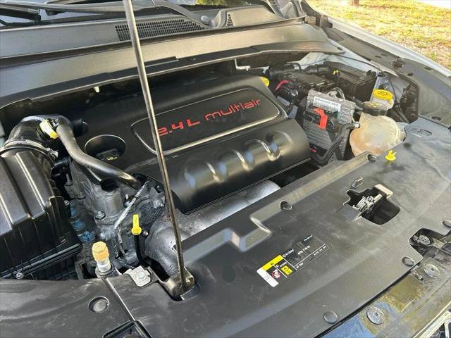 Certified 2018 Jeep Compass Latitude w/ Popular Equipment Group FWD image 27
