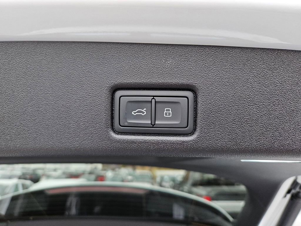New 2025 Audi Q5 Premium Plus image 23