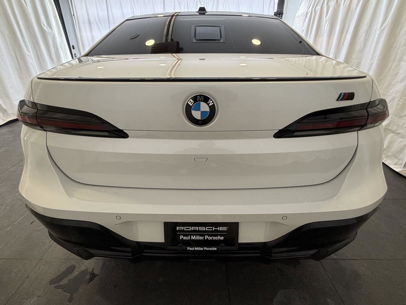 Used 2025 BMW 740i xDrive image 8