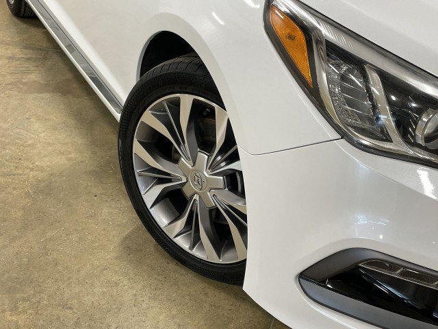 Used 2017 Hyundai Sonata Limited 2.0T FWD image 11