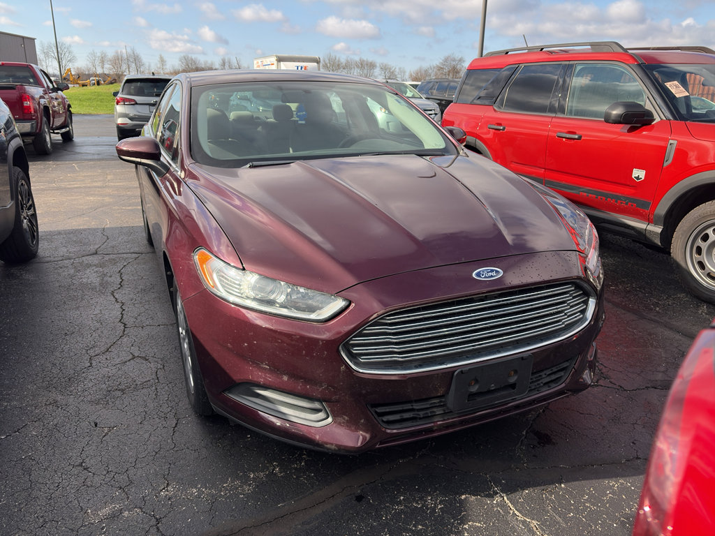 Used 2013 Ford Fusion S FWD image 2