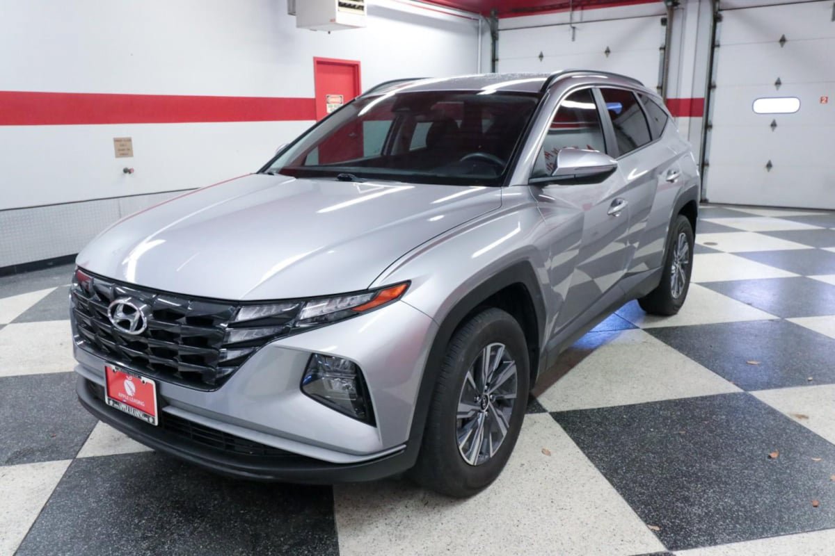 Used 2023 Hyundai Tucson Blue w/ Cargo Package AWD/4WD image 5