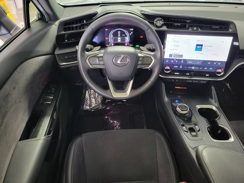 Certified 2023 Lexus RZ 450e Premium w/ Accessory Package (P5) AWD/4WD image 13