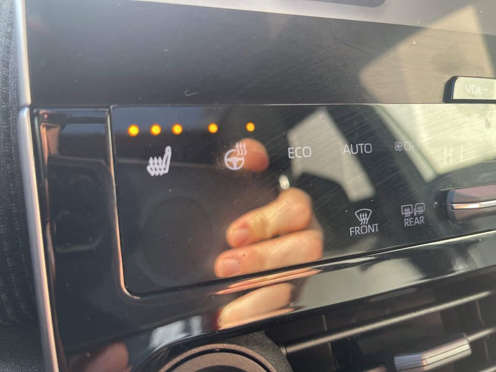 Used 2025 Toyota bZ4X FWD w/ Weather Package image 27