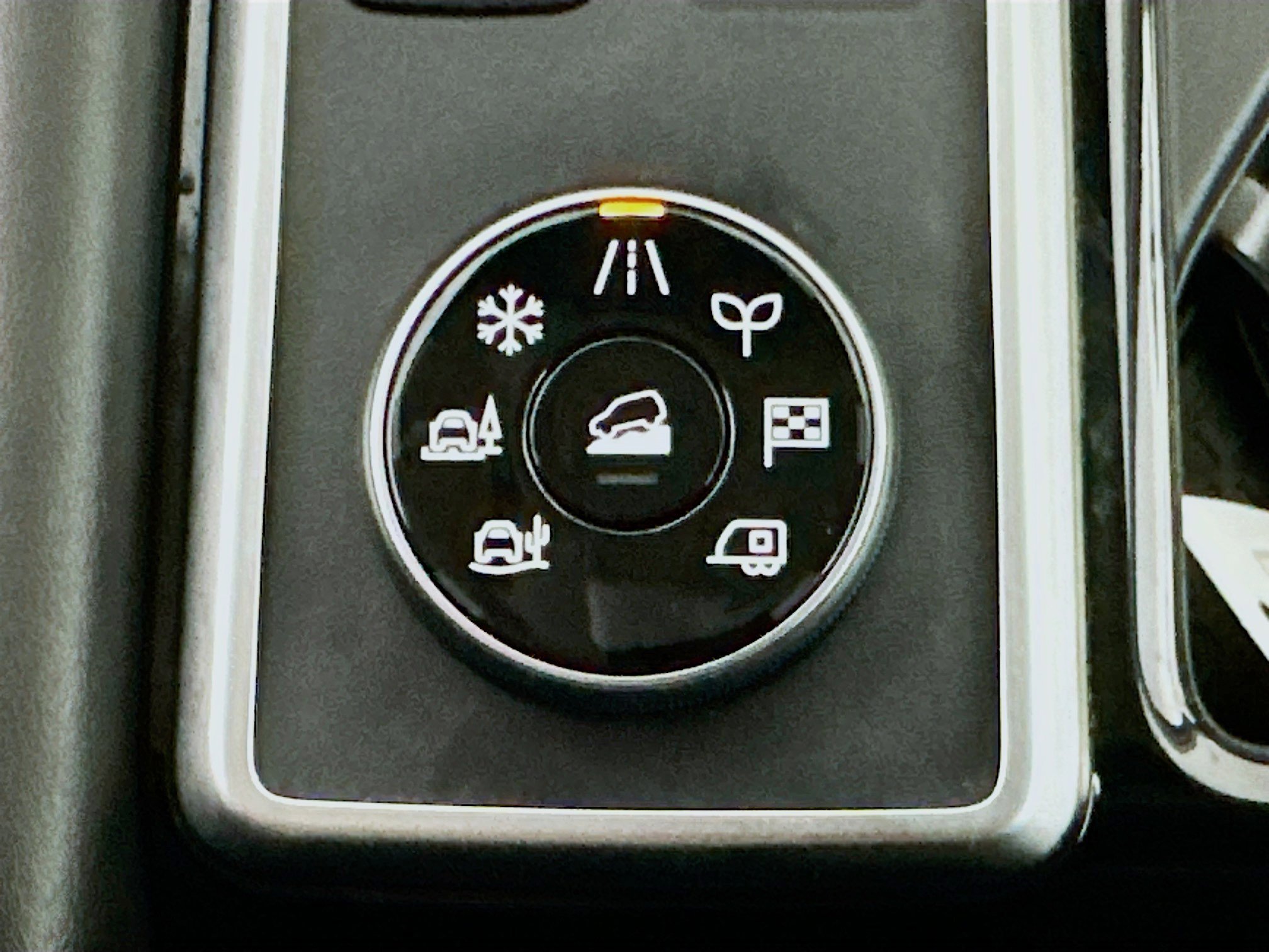 Used 2024 Nissan Pathfinder SV image 25