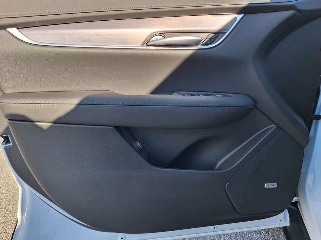 New 2026 Cadillac XT5 Luxury w/ LPO, Floor Liner Package image 29