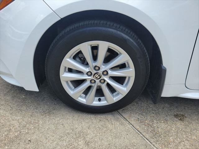 Certified 2026 Toyota Corolla LE w/ LE Premium Package FWD image 33