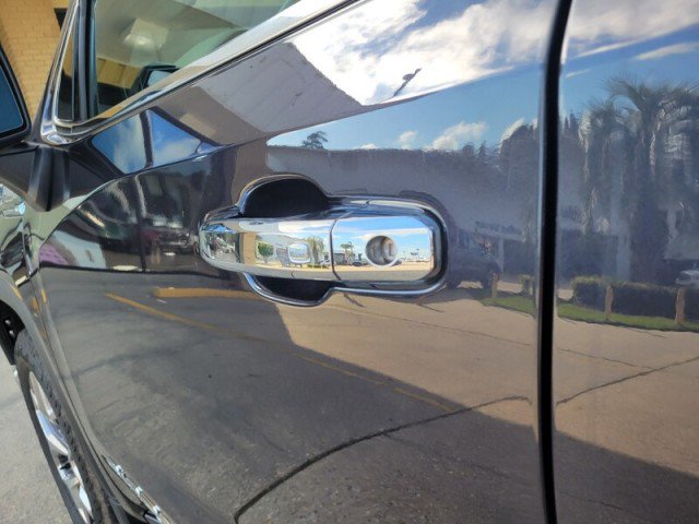 Used 2022 GMC Sierra 1500 SLT w/ SLT Premium Package AWD/4WD image 10