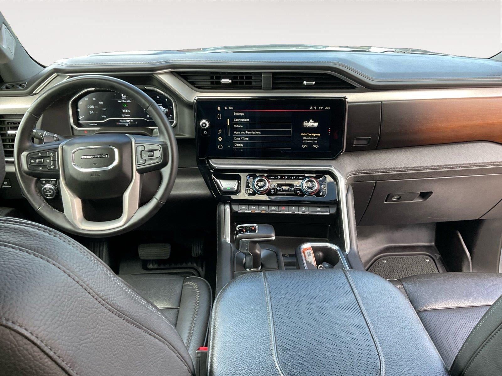 Certified 2023 GMC Sierra 1500 Denali w/ Technology Package AWD/4WD image 10