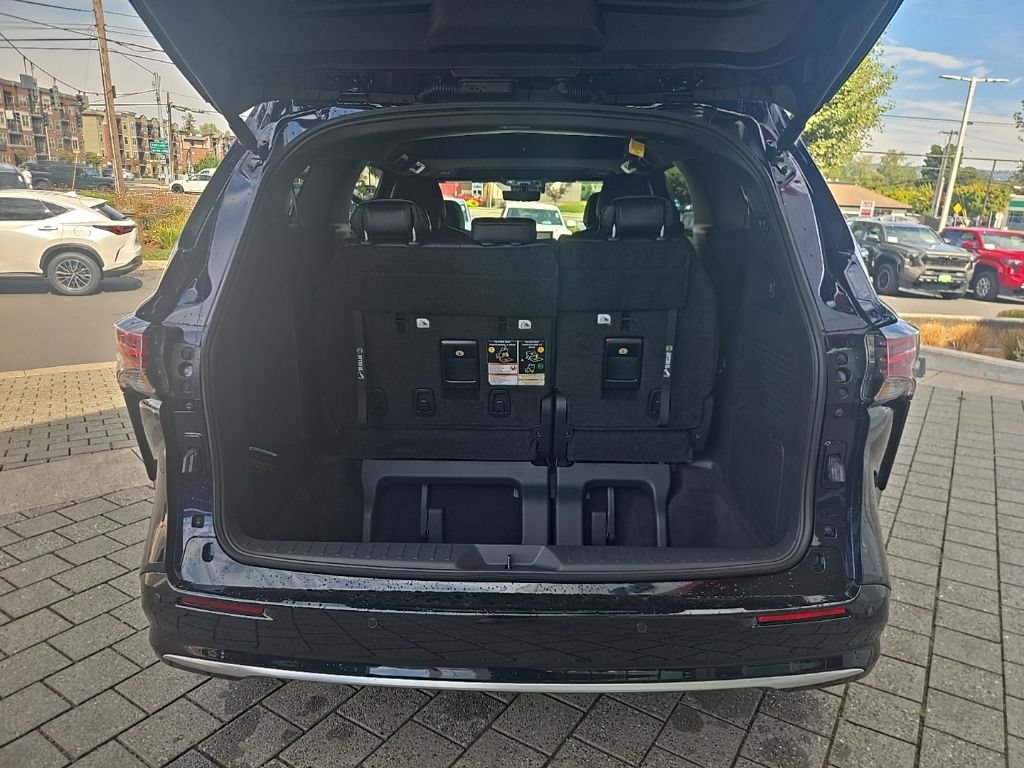 New 2026 Toyota Sienna Platinum AWD/4WD image 28