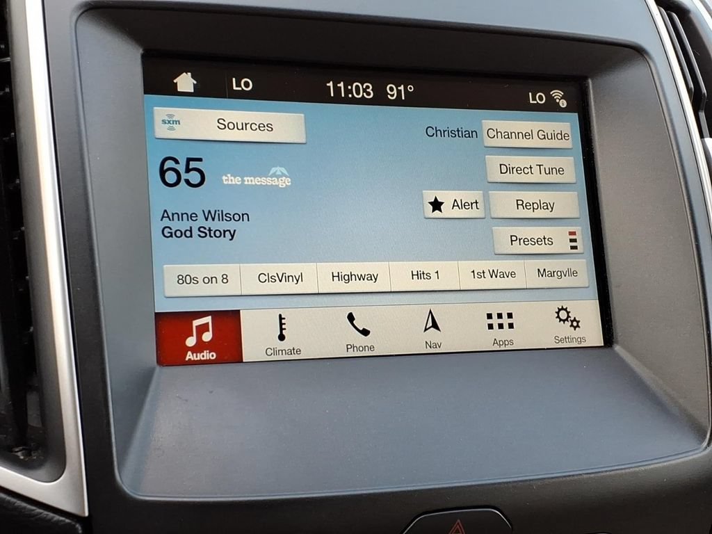 Used 2018 Ford Edge SEL w/ Equipment Group 201A FWD image 13