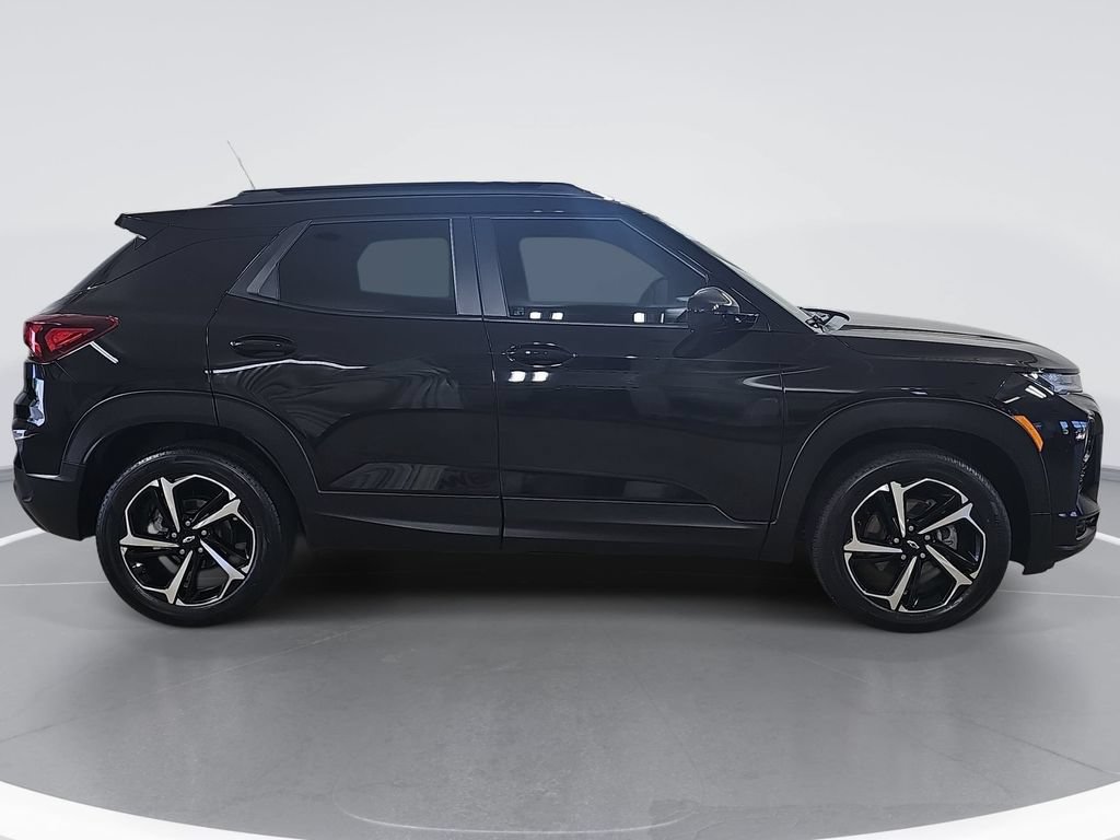Certified 2023 Chevrolet TrailBlazer RS w/ Sun and Liftgate Package AWD/4WD image 2