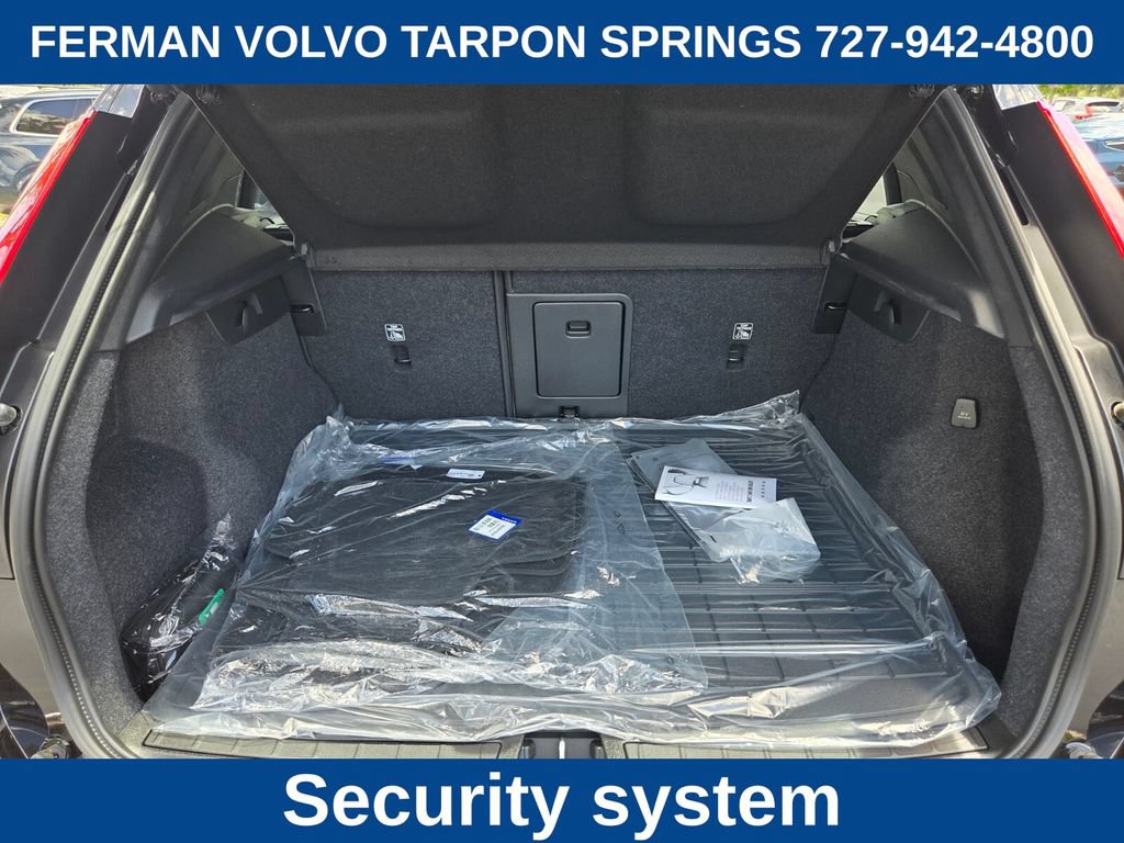 New 2026 Volvo XC40 B5 Plus w/ Protection Package Premier AWD/4WD image 19
