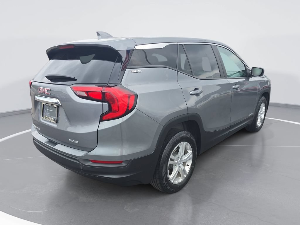 Certified 2021 GMC Terrain SLE w/ LPO, Floor Liner Package AWD/4WD image 3