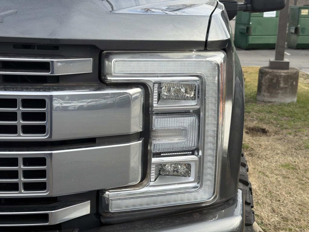 Used 2017 Ford F250 Platinum w/ Platinum Ultimate Package image 7