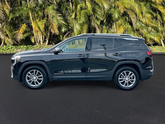 Used 2024 GMC Terrain SLT image 8