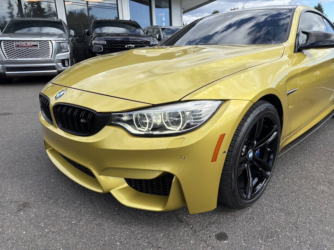 Used 2017 BMW M4 Coupe RWD image 16