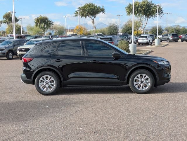 New 2026 Ford Escape Active FWD image 38