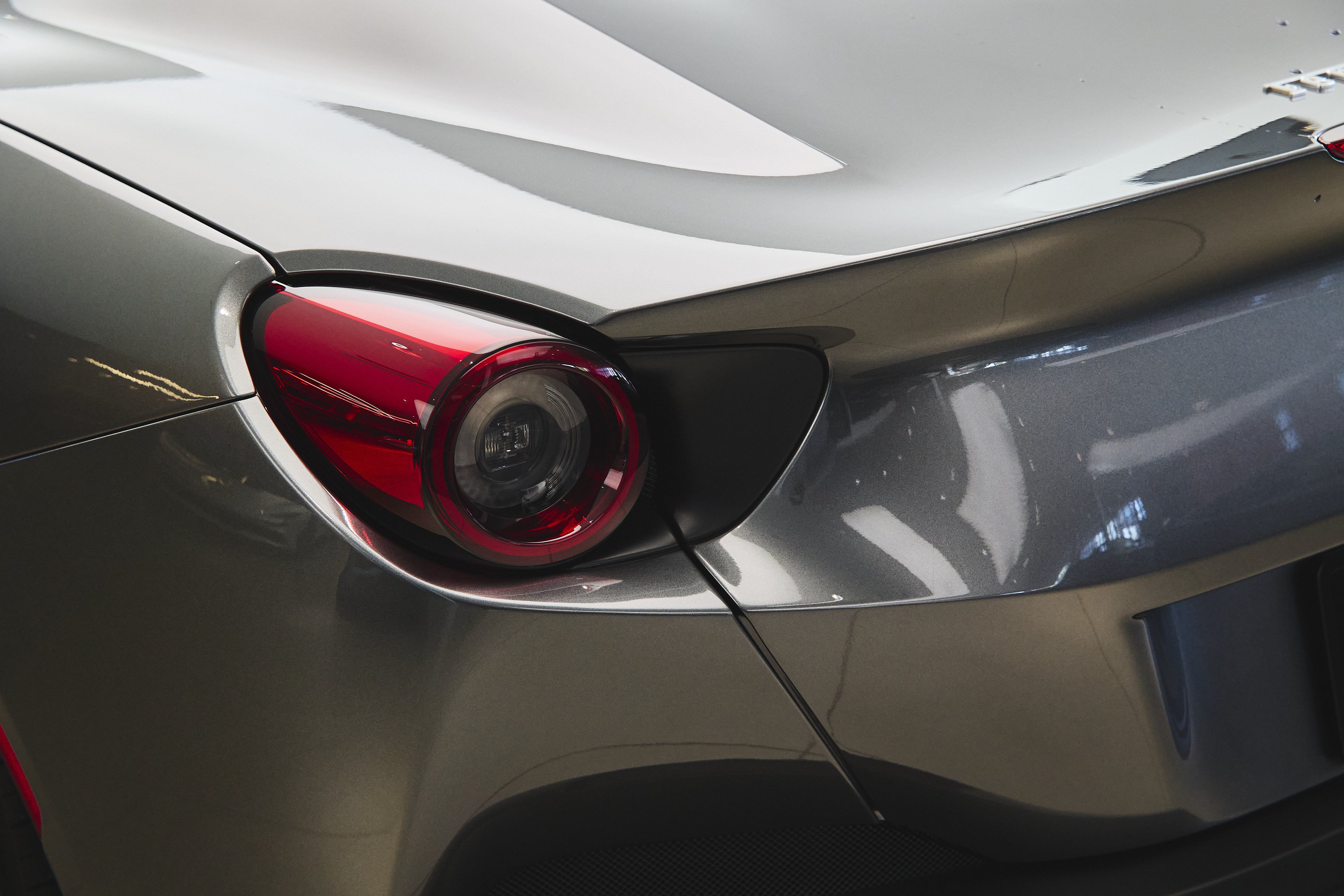 Used 2019 Ferrari Portofino RWD image 51