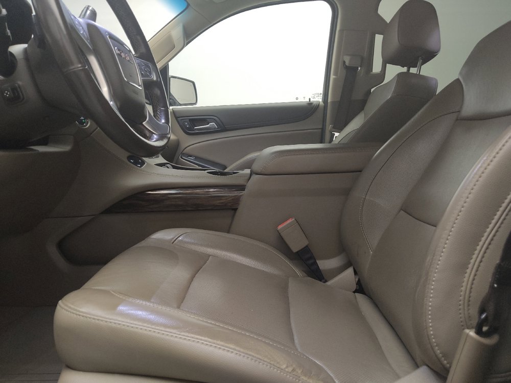 Used 2019 GMC Yukon XL SLT w/ Open Road Package RWD image 17
