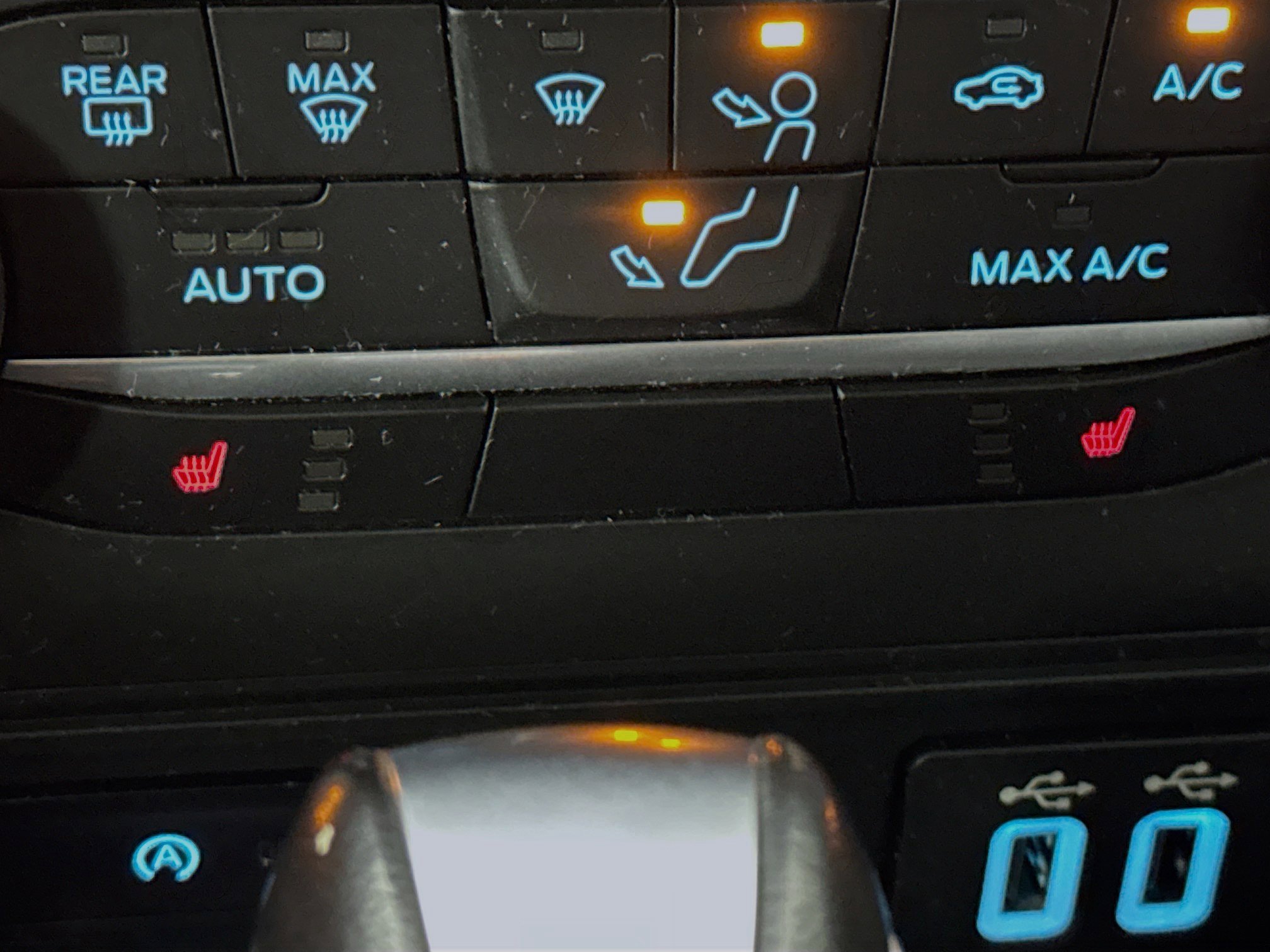 Used 2021 Ford EcoSport SE w/ SE Convenience Package image 20